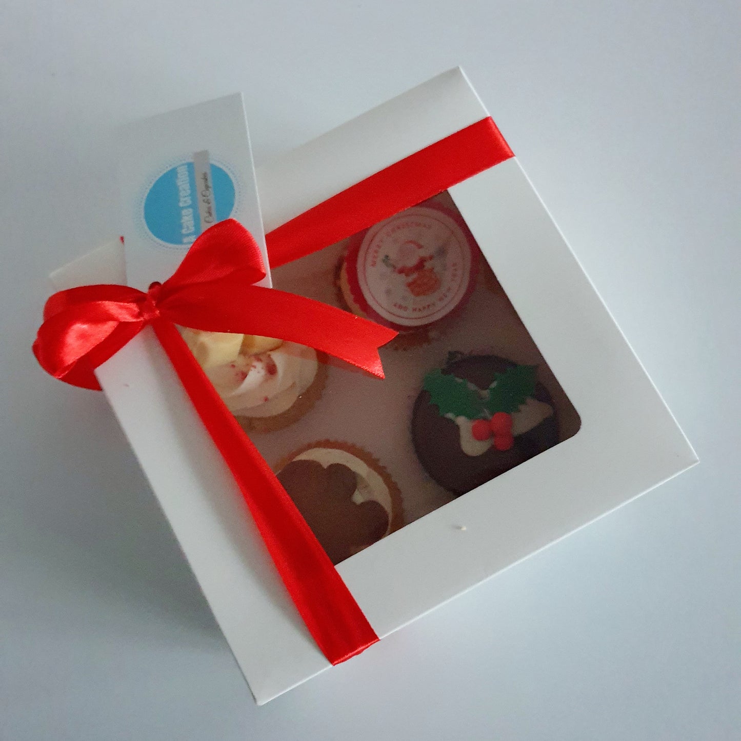Luxury Christmas Cupcakes
