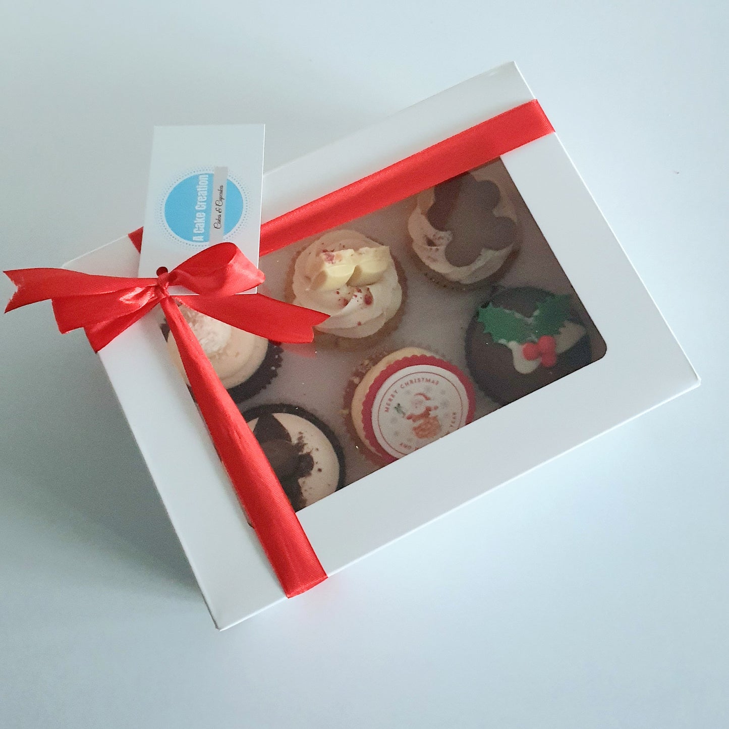 Luxury Christmas Cupcakes