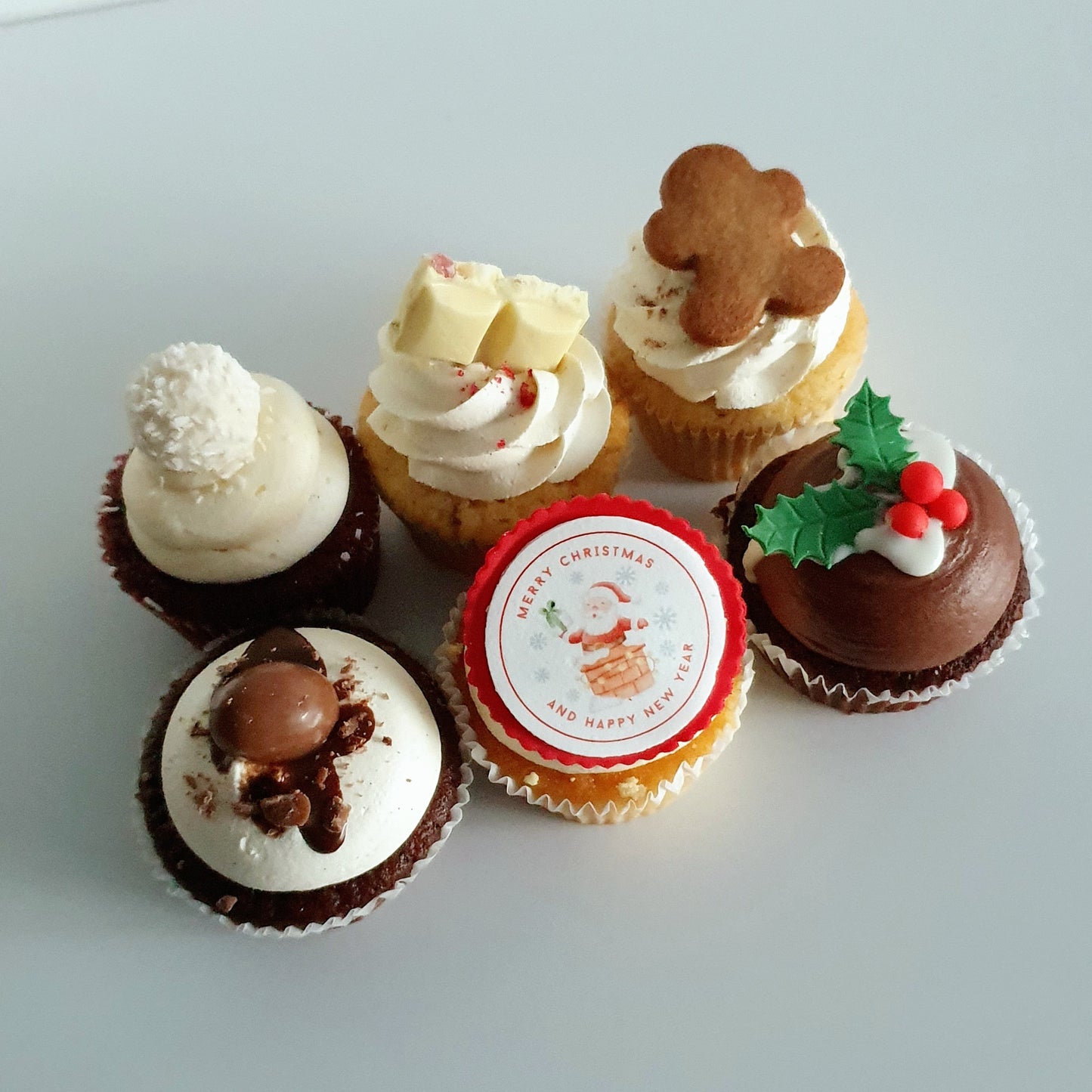 Luxury Christmas Cupcakes