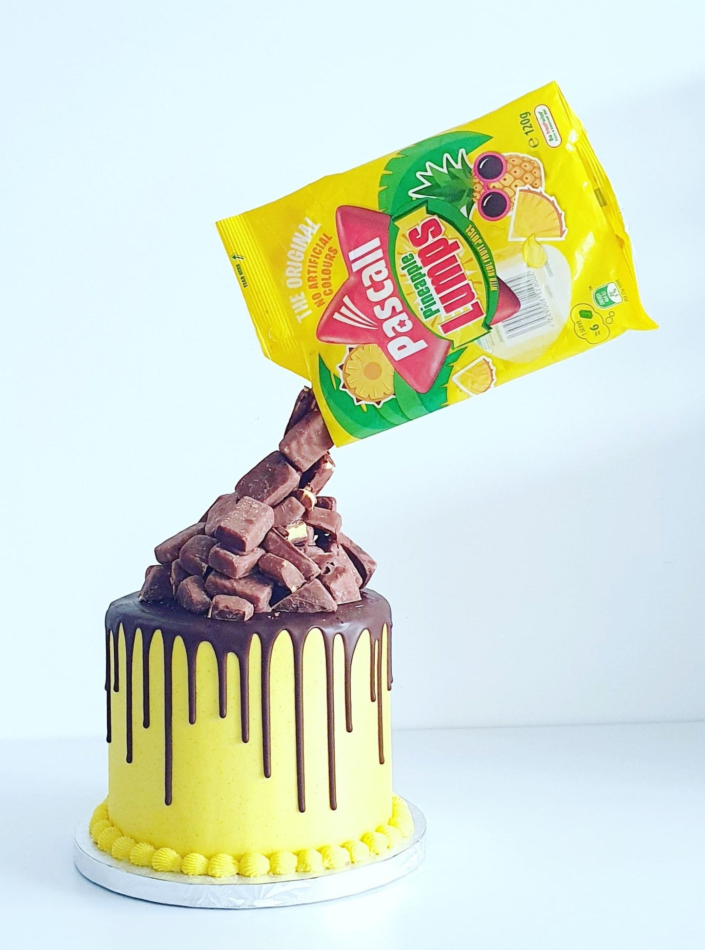 Anti Gravity Buttercream Cake