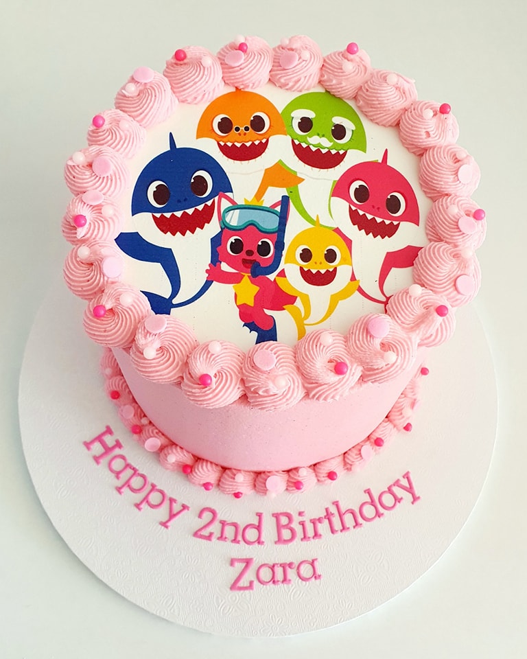 Add a personalised message to your cake board