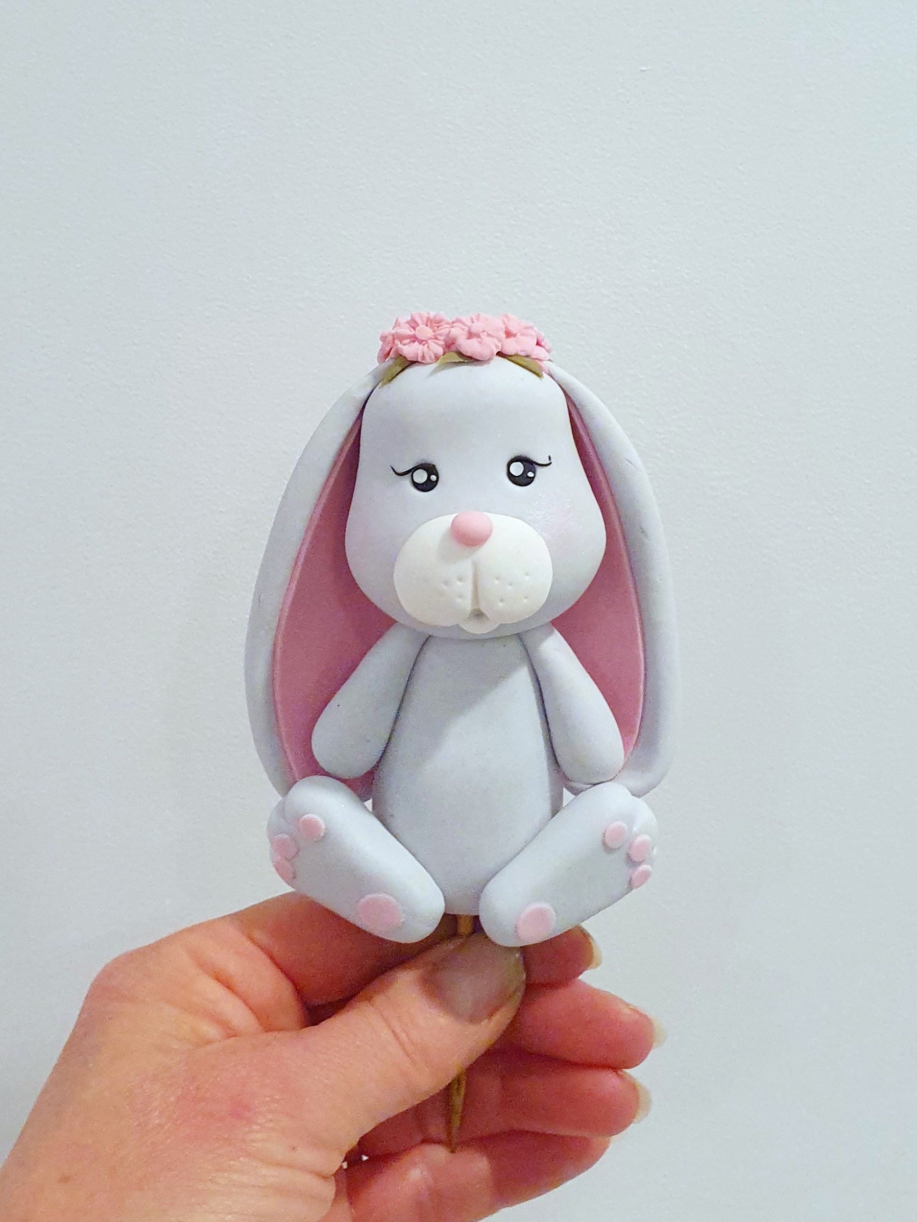 Fondant Animal Cake Topper - 1 weeks notice + shipping time for fondant cake toppers