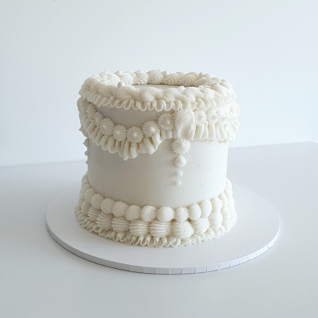 Vintage Piped Buttercream Cake