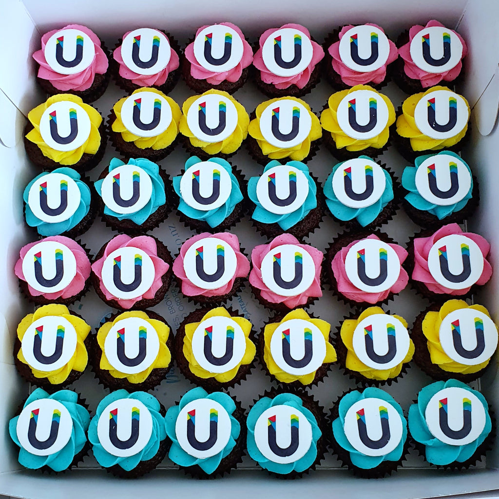 Mini Cupcakes with edible image disc