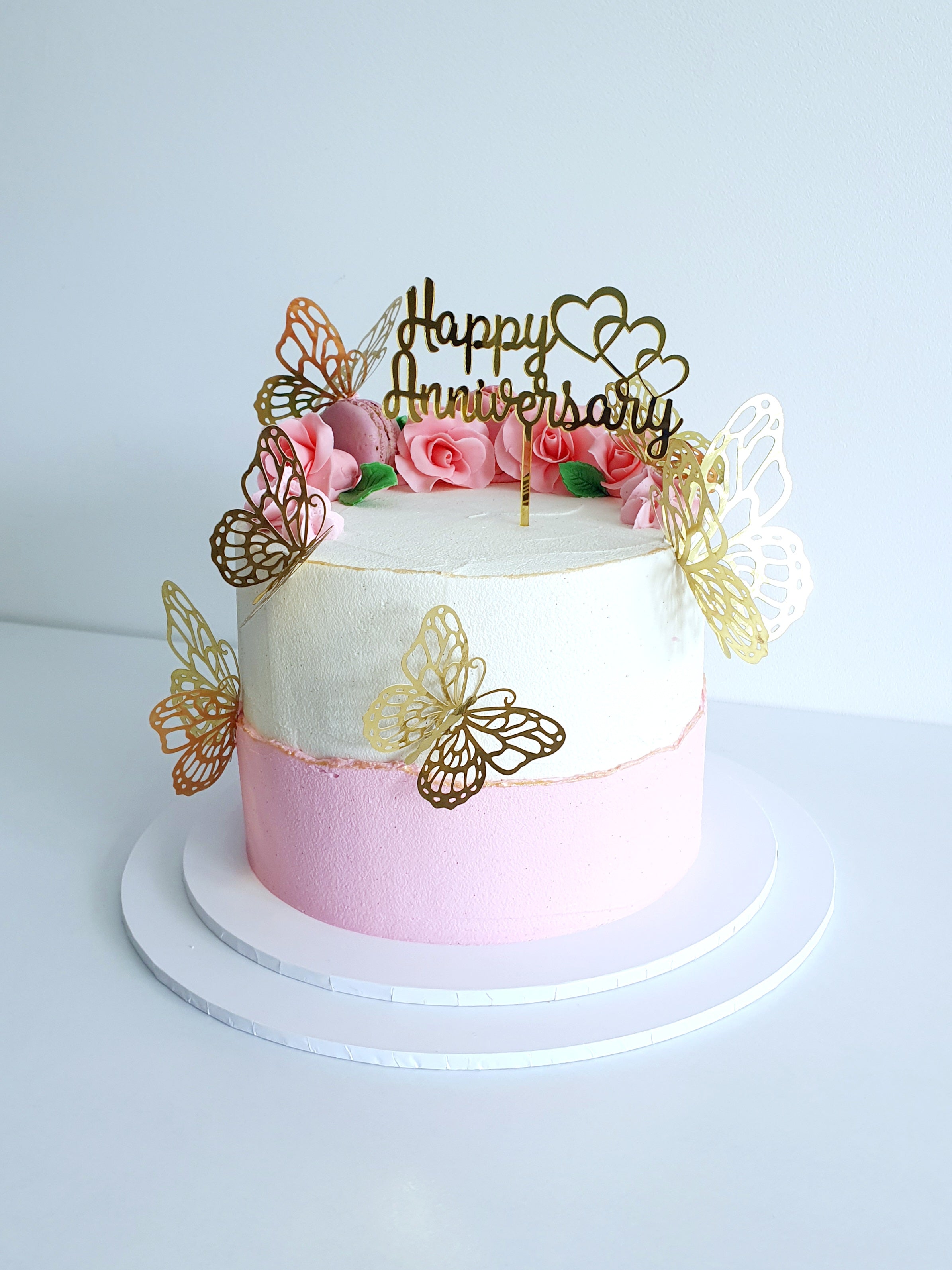Faultline Buttercream Cake