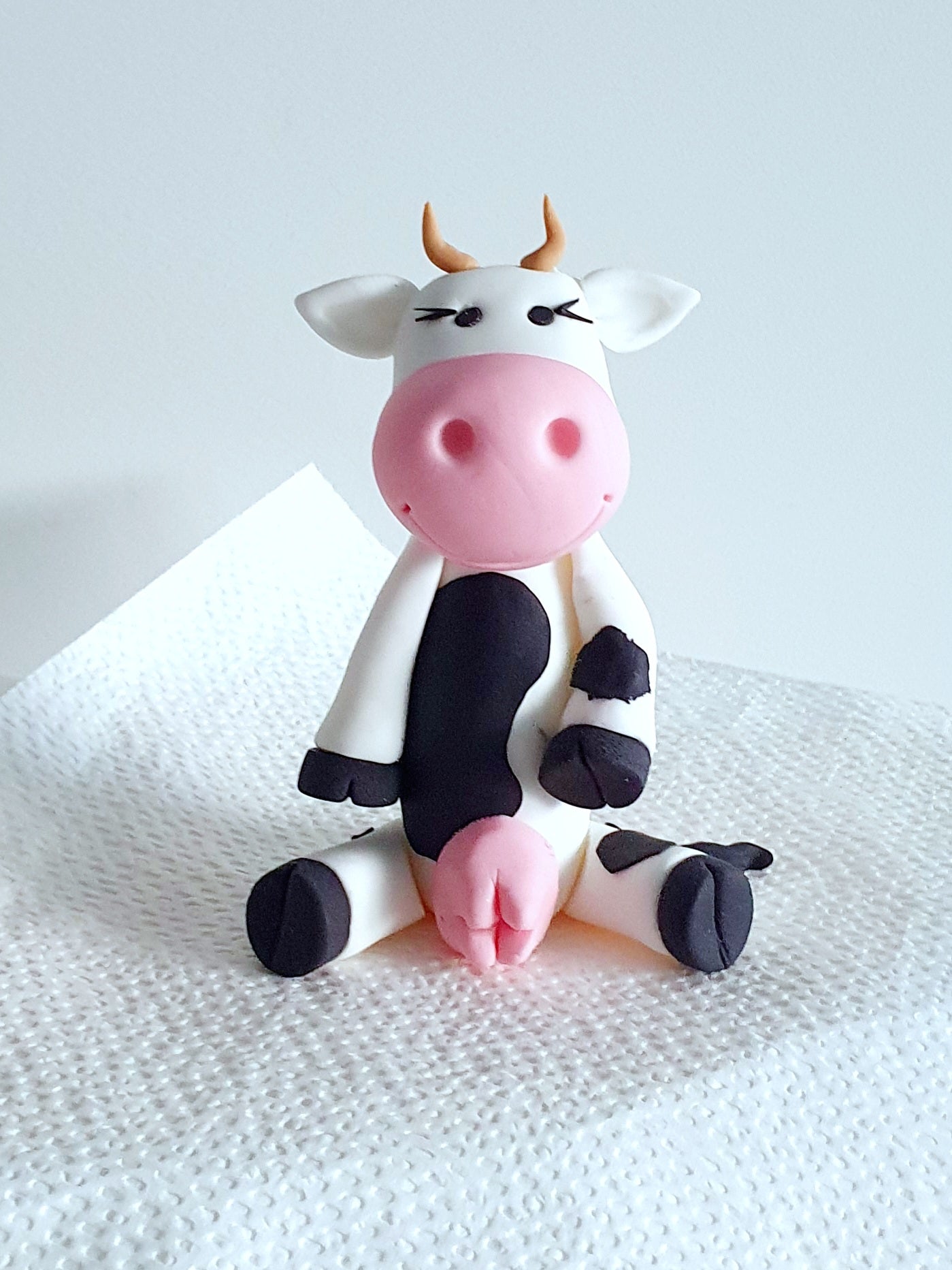 Fondant Animal Cake Topper - 1 weeks notice + shipping time for fondant cake toppers