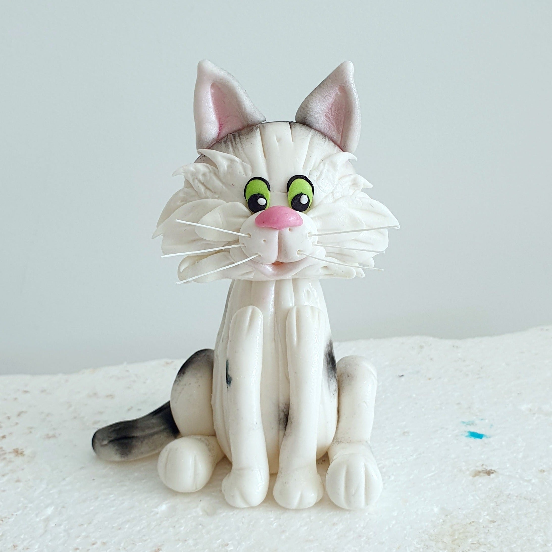 Fondant Animal Cake Topper - 1 weeks notice + shipping time for fondant cake toppers