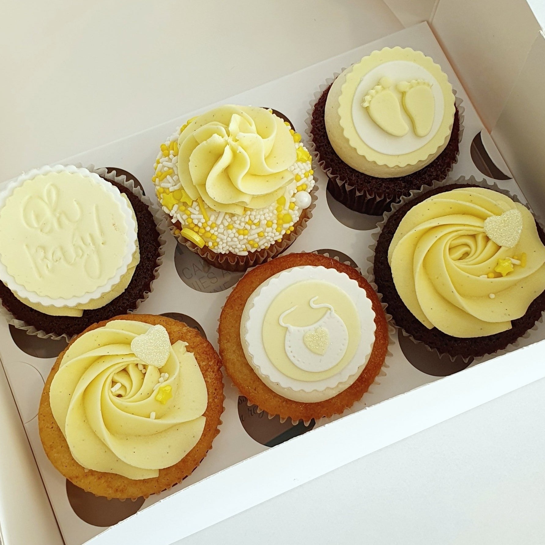 Baby Shower / New Baby / Gender Reveal Cupcakes